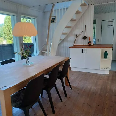 Casa de Férias Charming Summer House At Vejlby Fed Middelfart