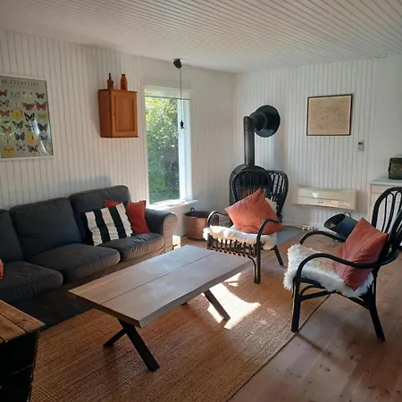 Charming Summer House At Vejlby Fed Casa de Férias *